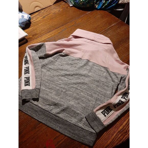 Small Pink Victorias Secret Pink Grey Long Sleeve Pullover Sweatshirt Cowl Neck - Picture 5 of 5